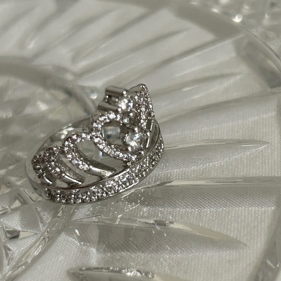 Sterling silver ring with crystals - Picture 2 of 4